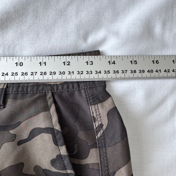 MICROS‎ Boy's 10 Army Camo Lightweight Performance Shorts Casual Outdoor - Picture 9 of 13